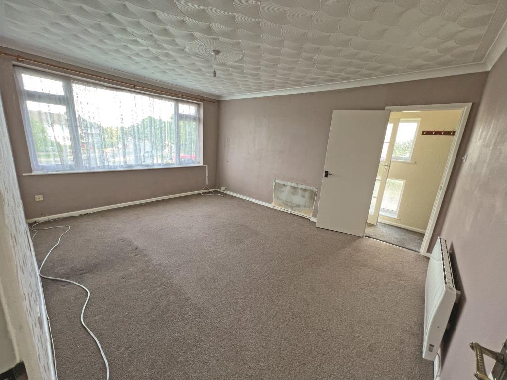 Lot: 97 - VACANT FIRST FLOOR MAISONETTE - 